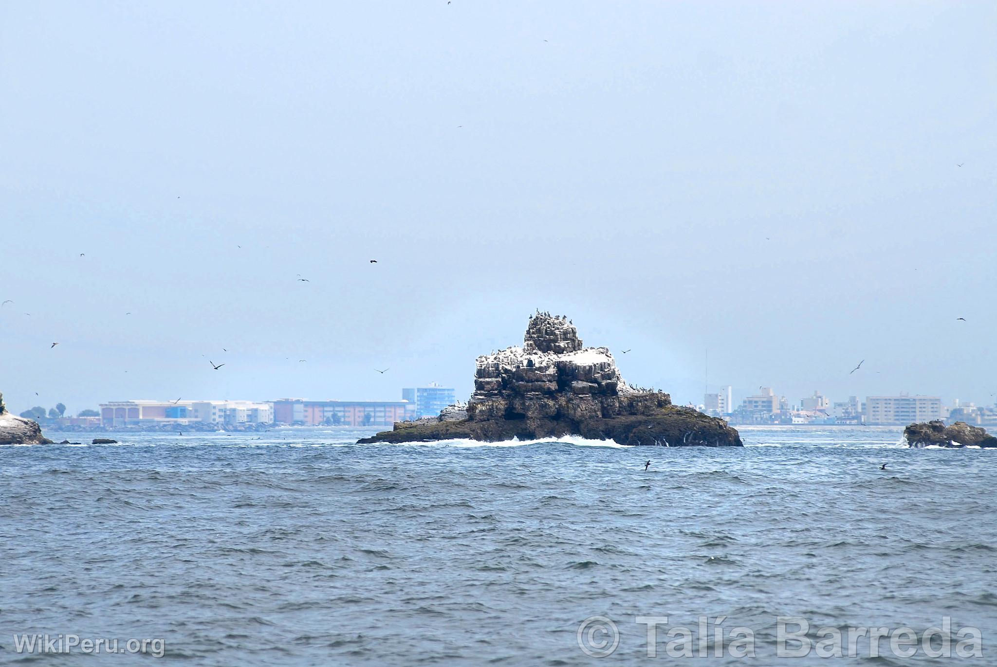 Islets in Callao