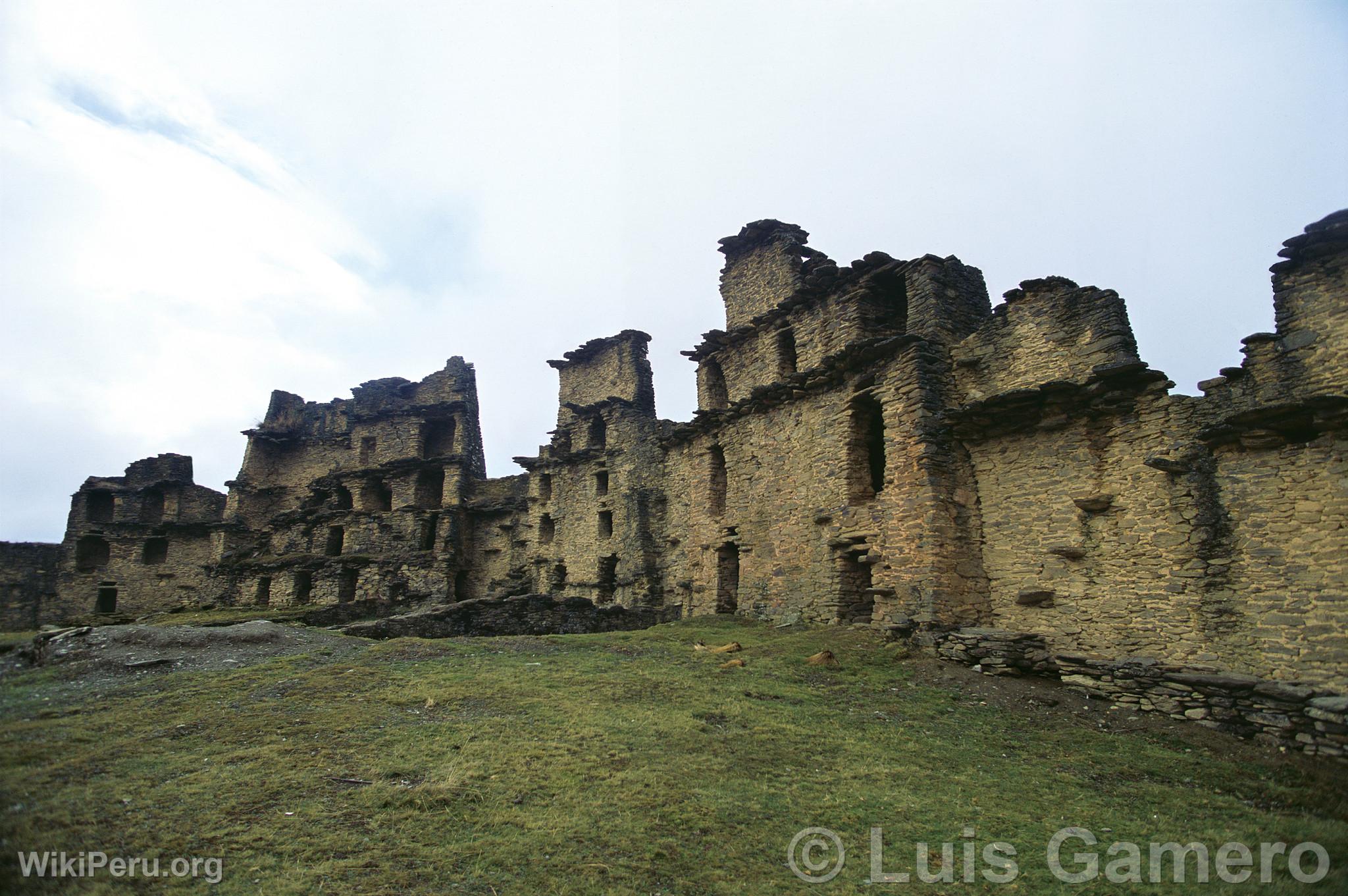 Piruro Archaeological Complex