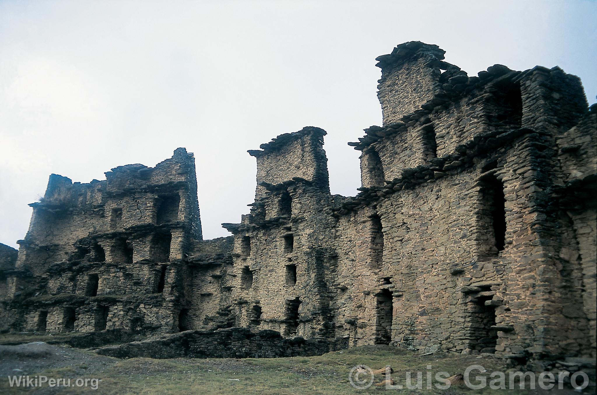 Piruro Archaeological Complex