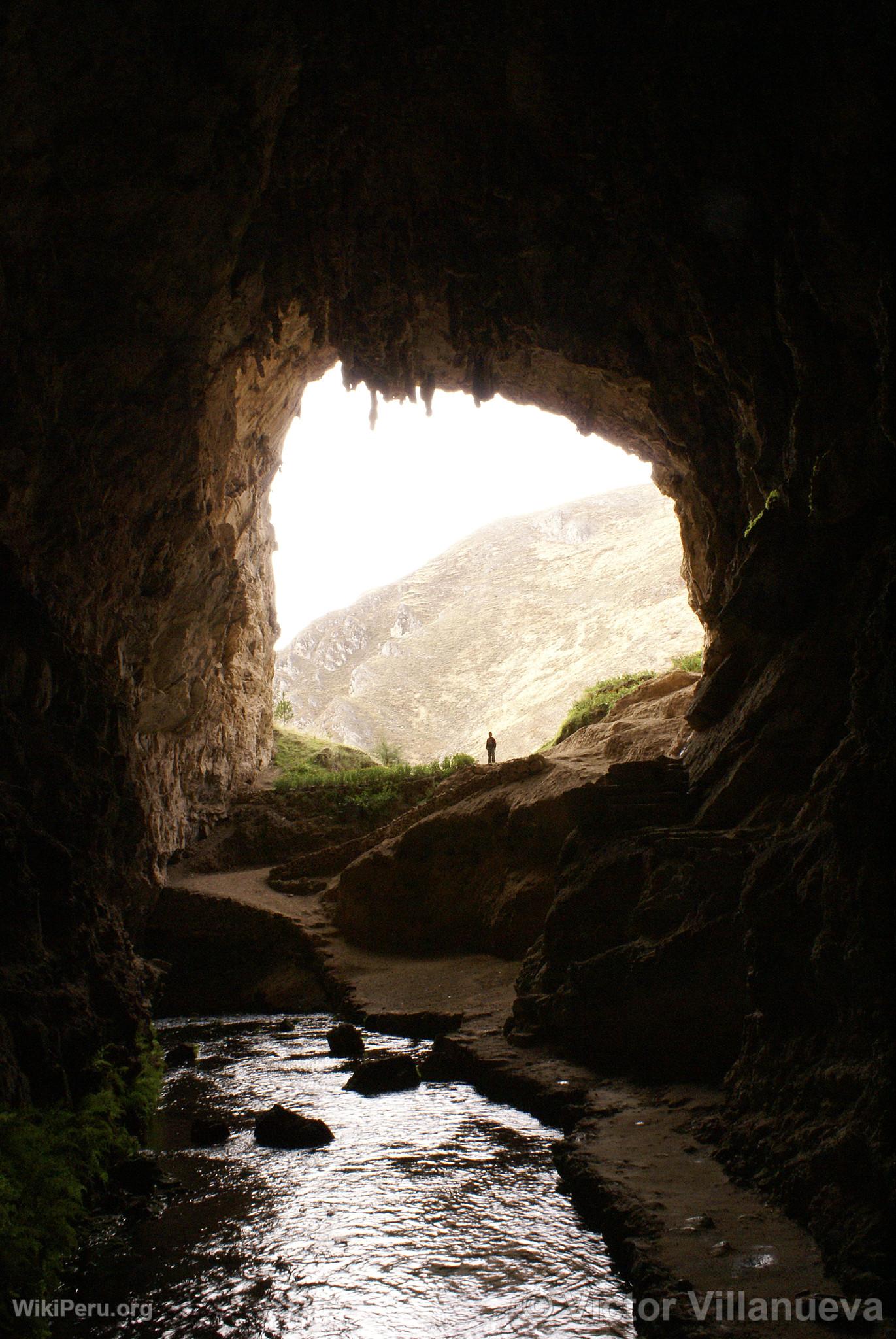 Guagapo Cave