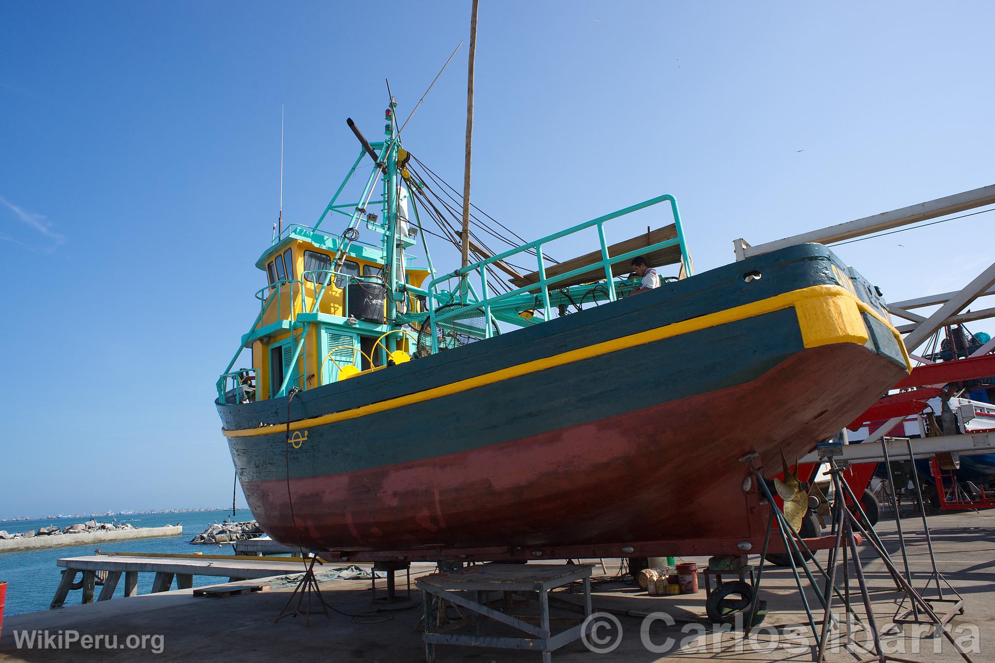 Fishing Boat Shipyard in Callao