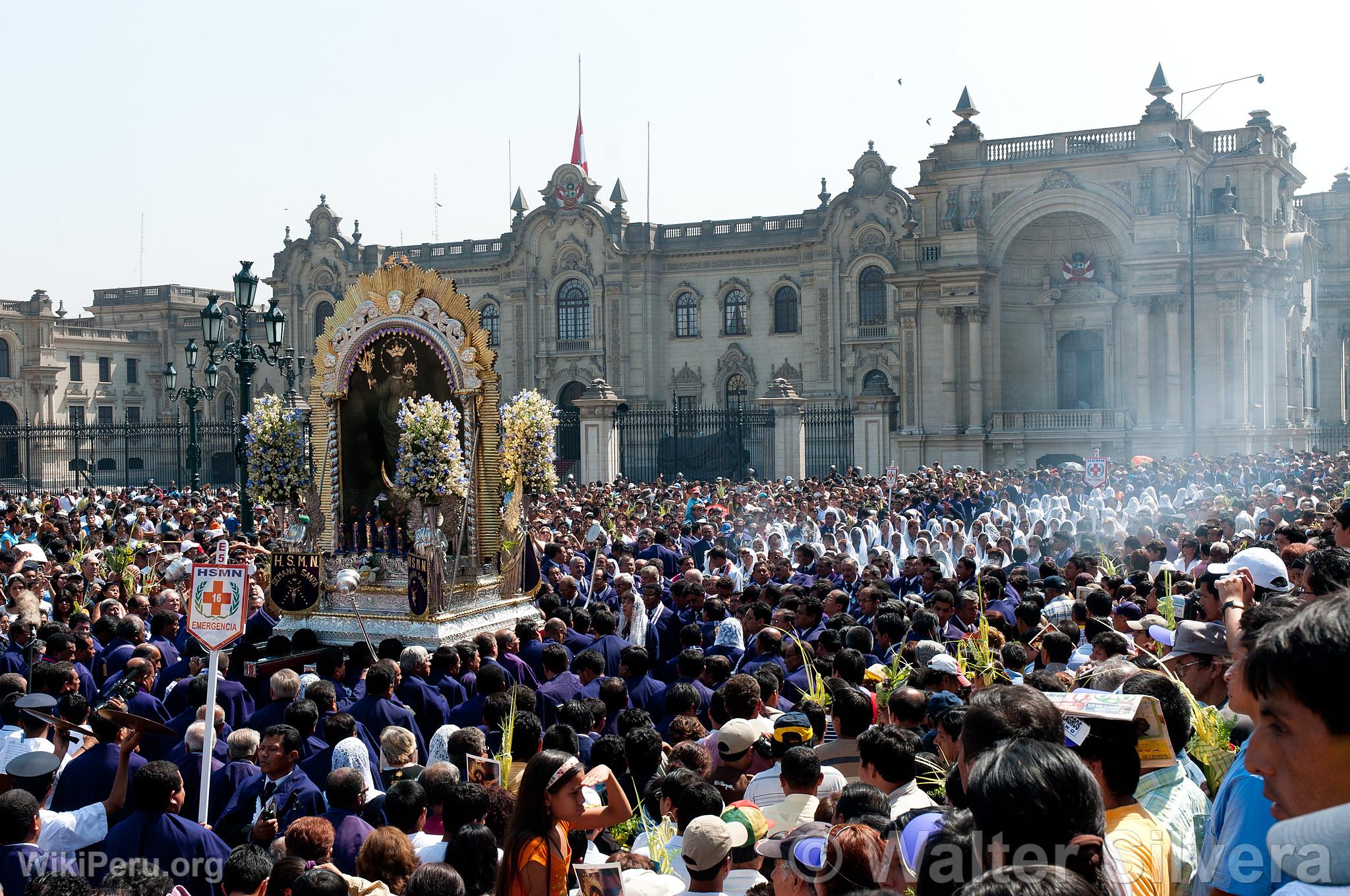 Easter in Lima