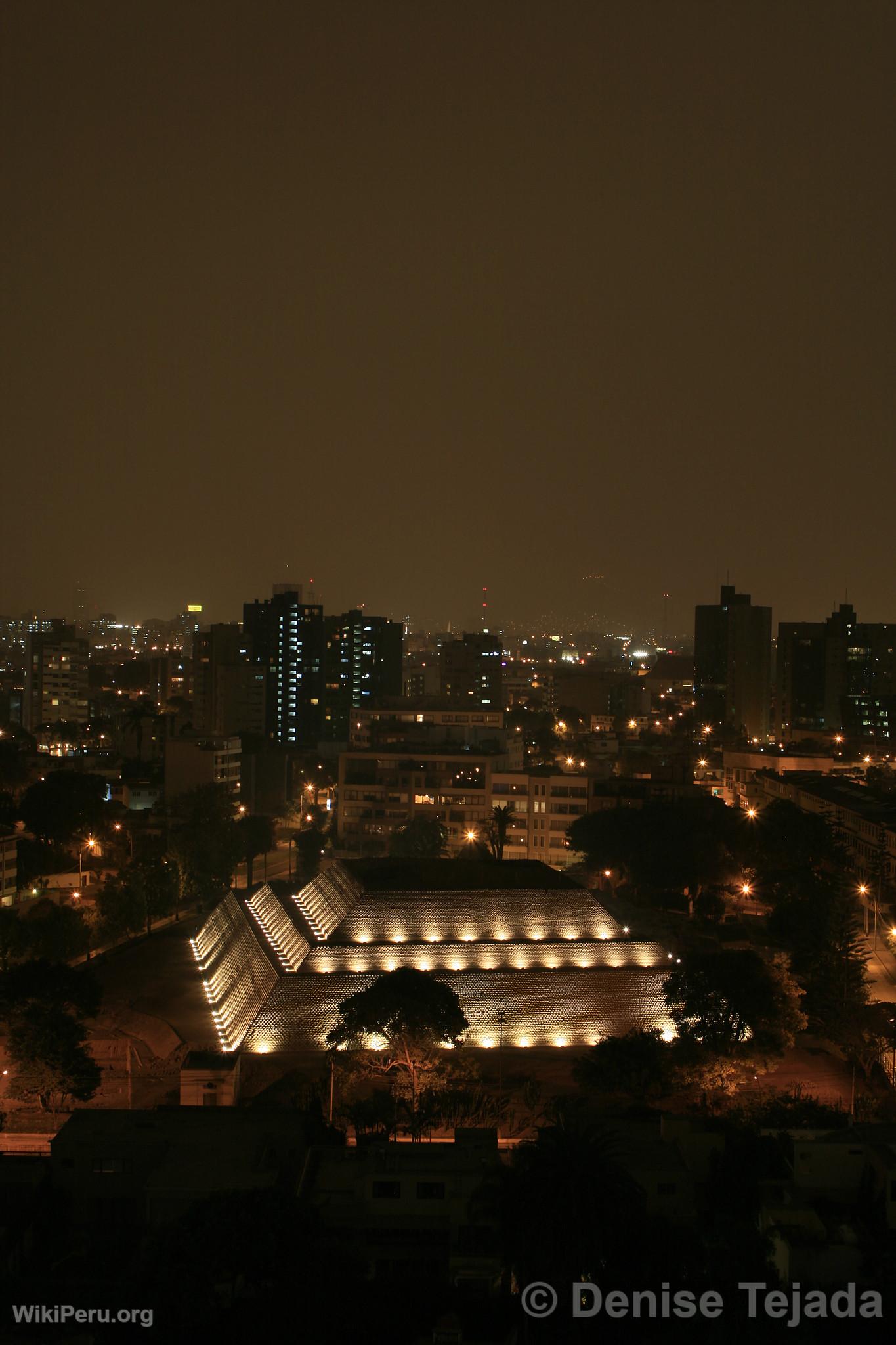 Huaca Huallamarca in San Isidro, Lima