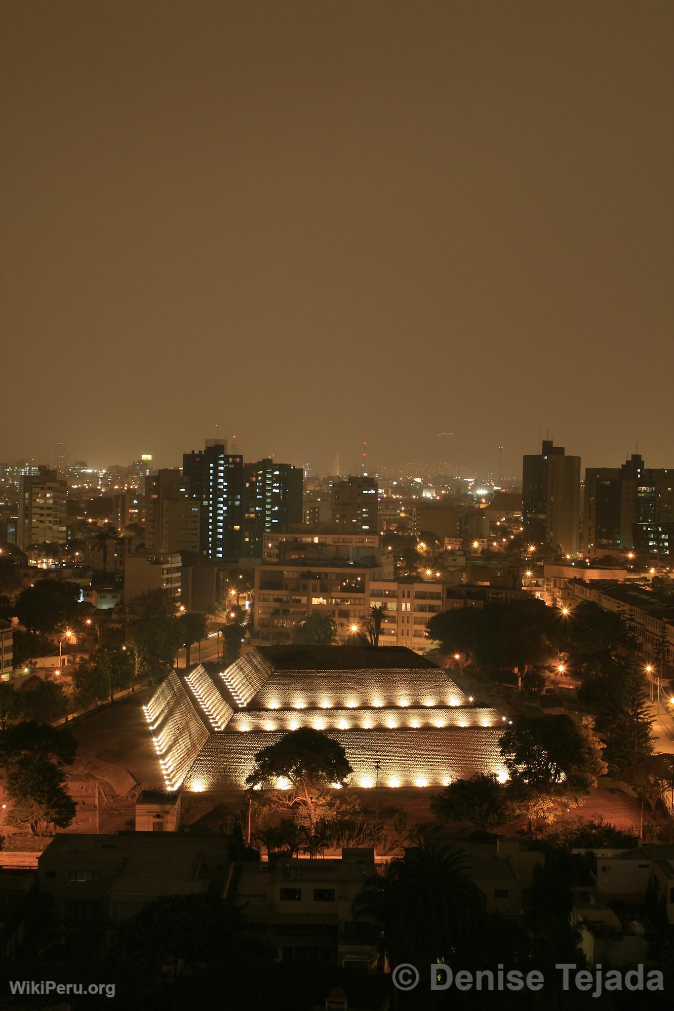 Huaca Huallamarca in San Isidro, Lima