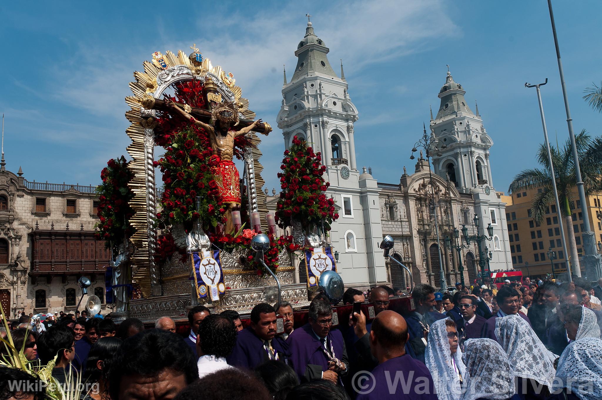 Easter in Lima