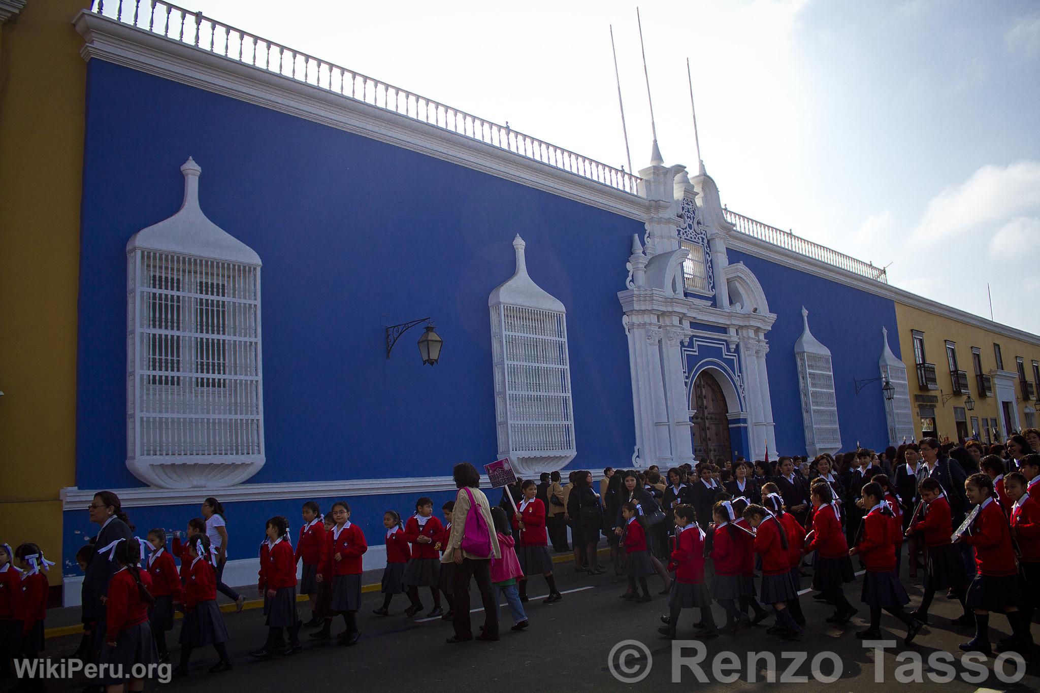 Main Square, Trujillo