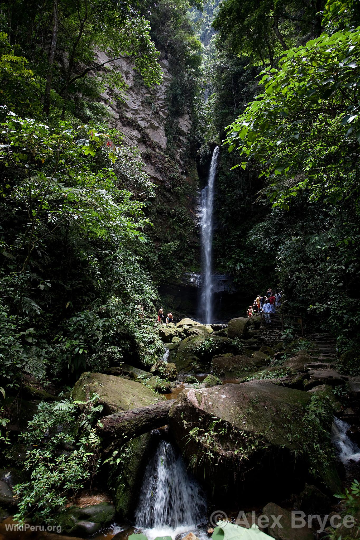 Ahuashiyacu Waterfall