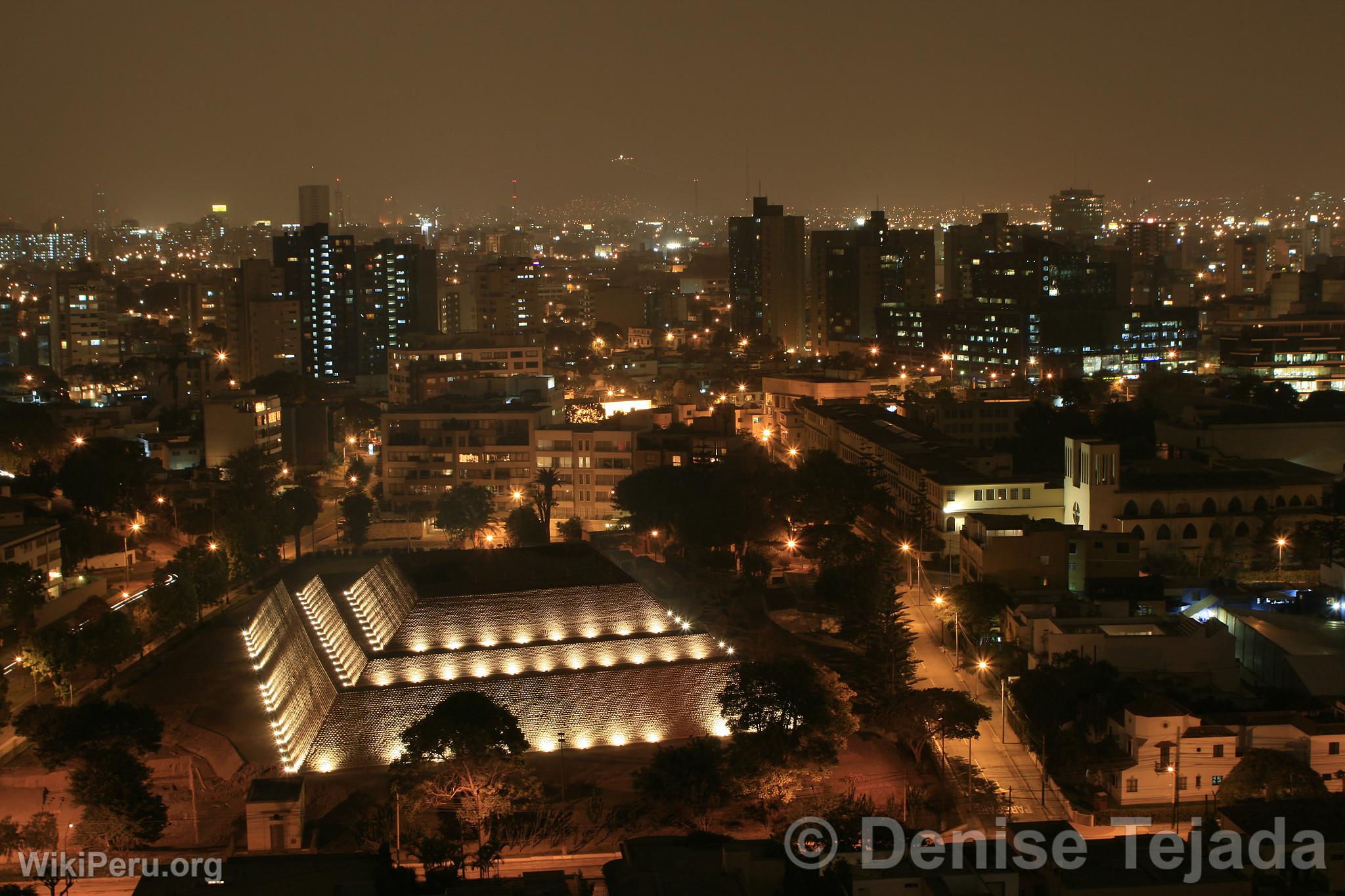 Huaca Huallamarca in San Isidro, Lima