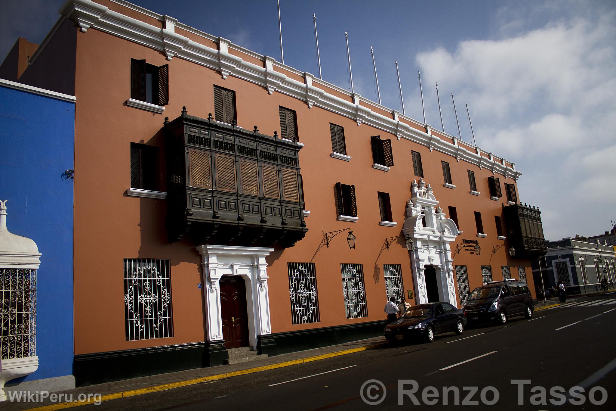 Main Square, Trujillo