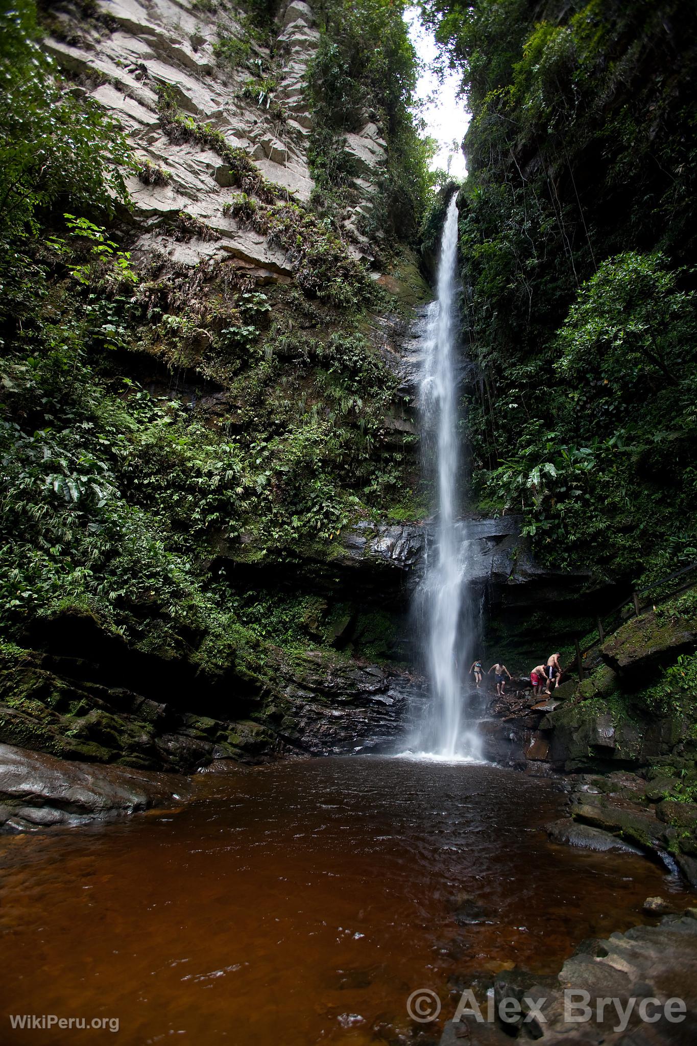 Ahuashiyacu Waterfall