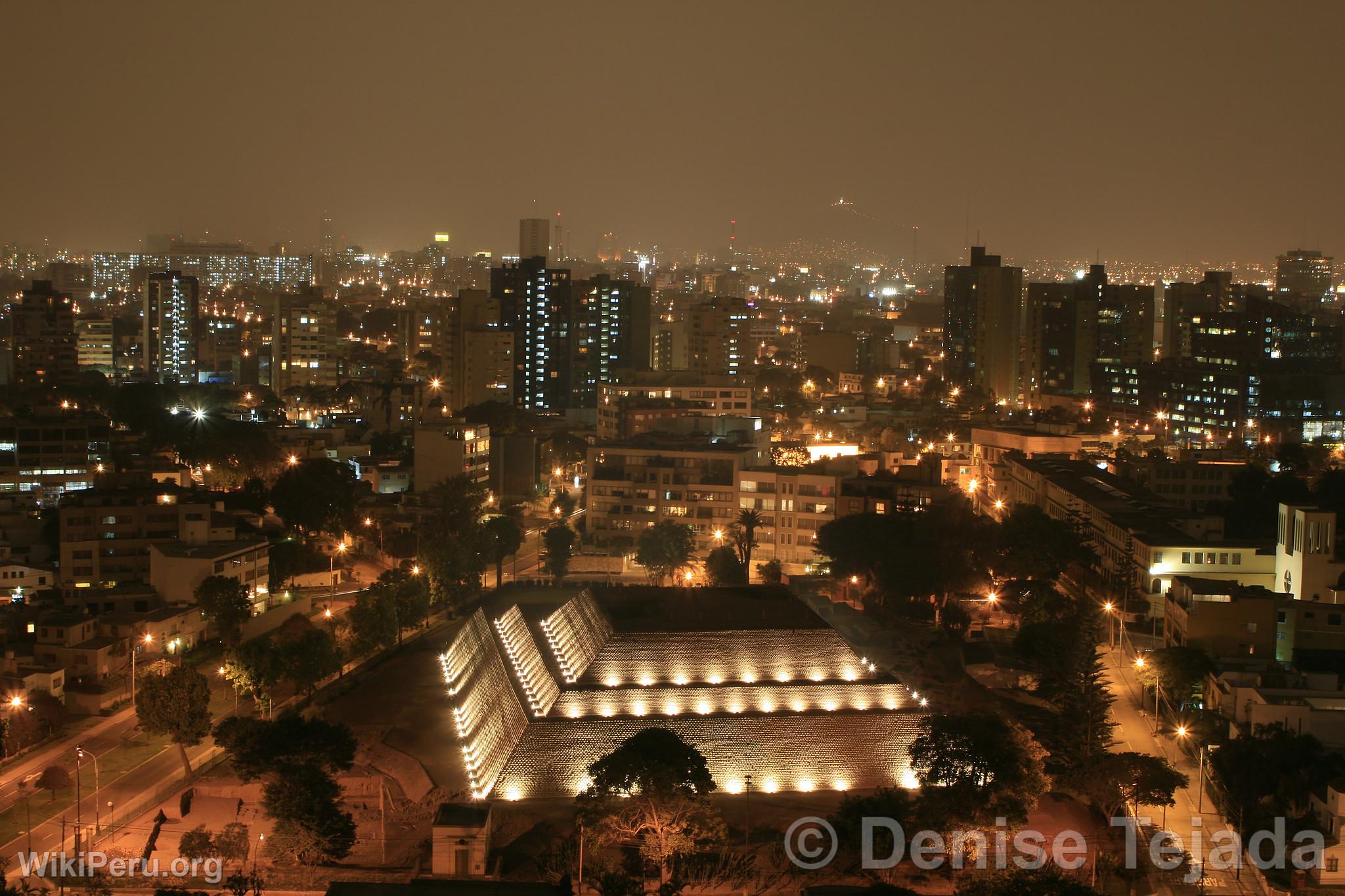 Huaca Huallamarca in San Isidro, Lima