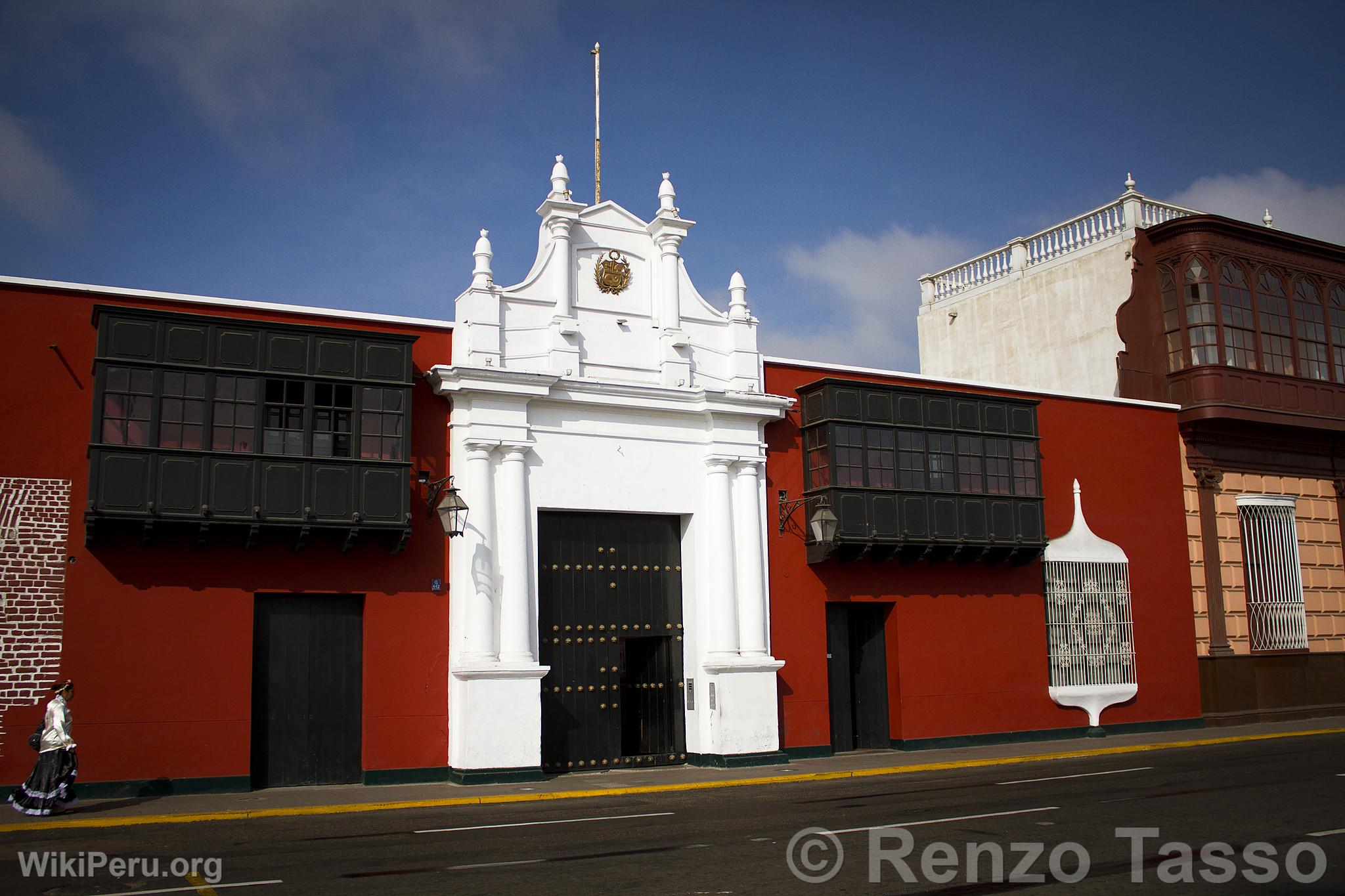 Main Square, Trujillo