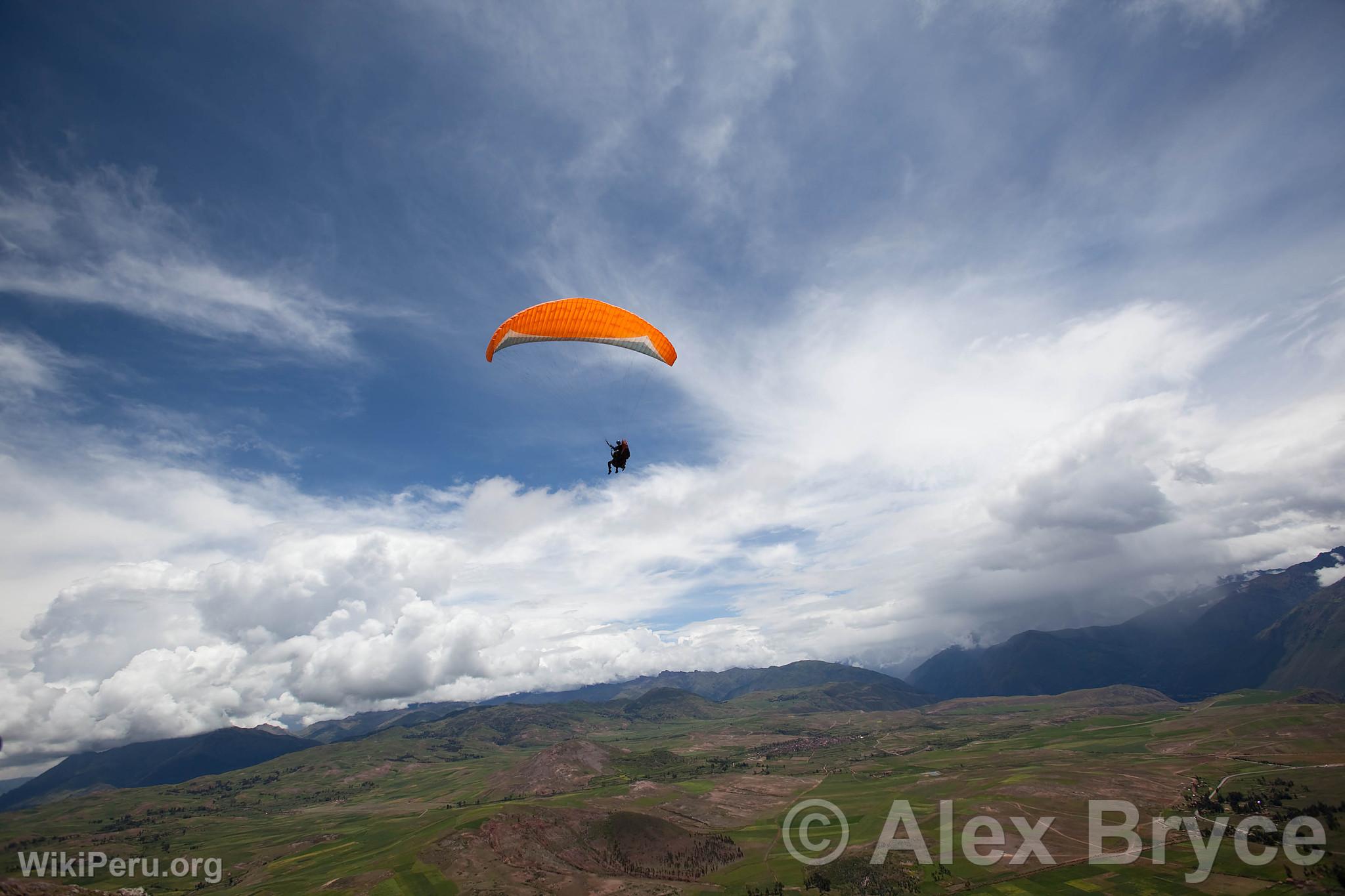 Paragliding in the Sacred Valley