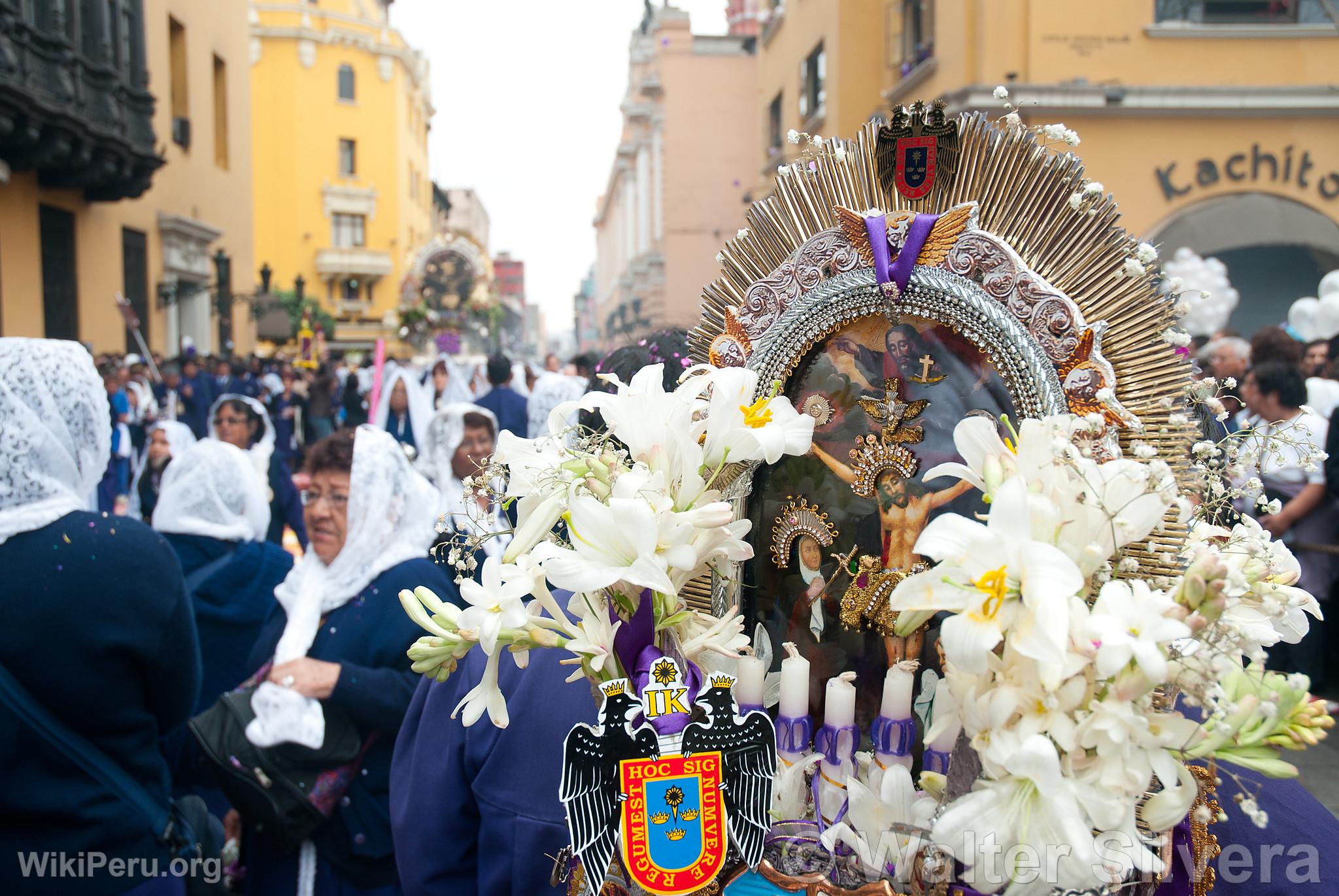 Procession of Seor de Los Milagros