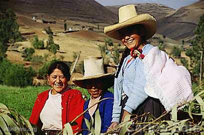 Peasant Women from Cajamarca