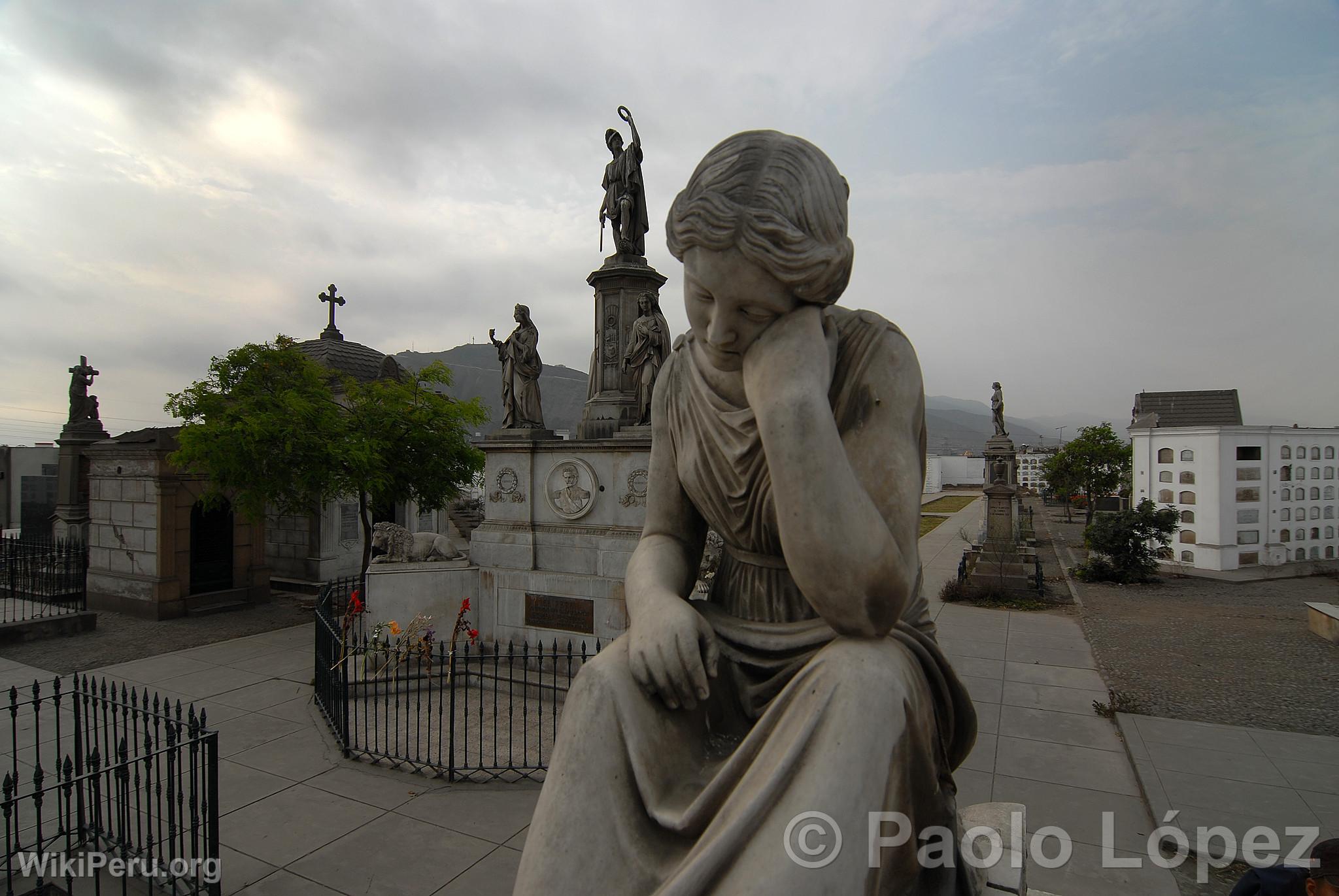 Presbtero Maestro Cemetery