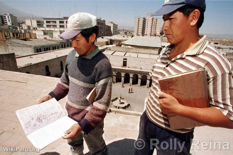 Workers at La Compaa Church, Arequipa