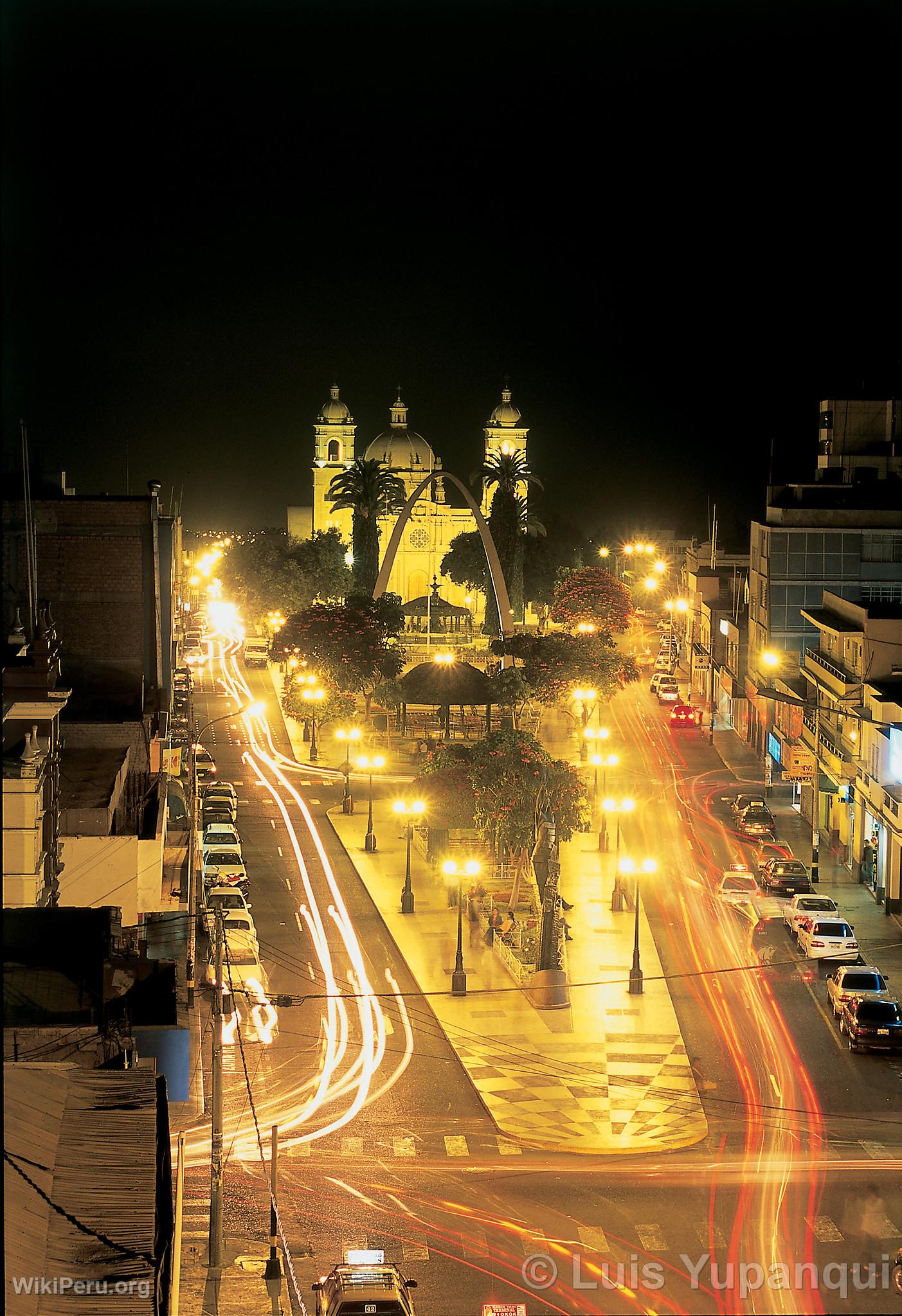 Square and Cathedral, Tacna