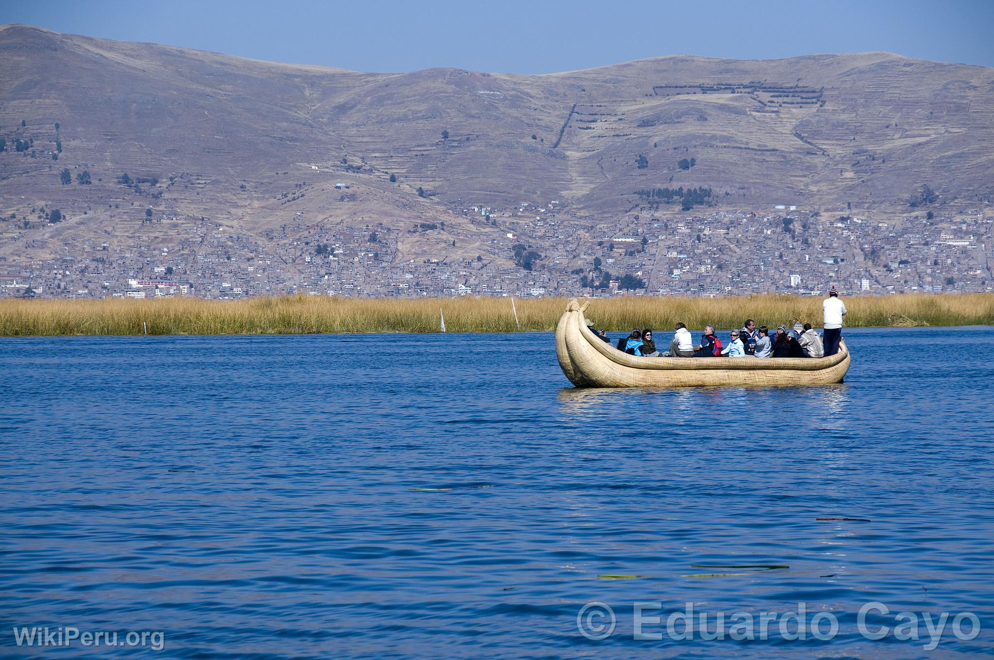 Tourists at Lake Titicaca