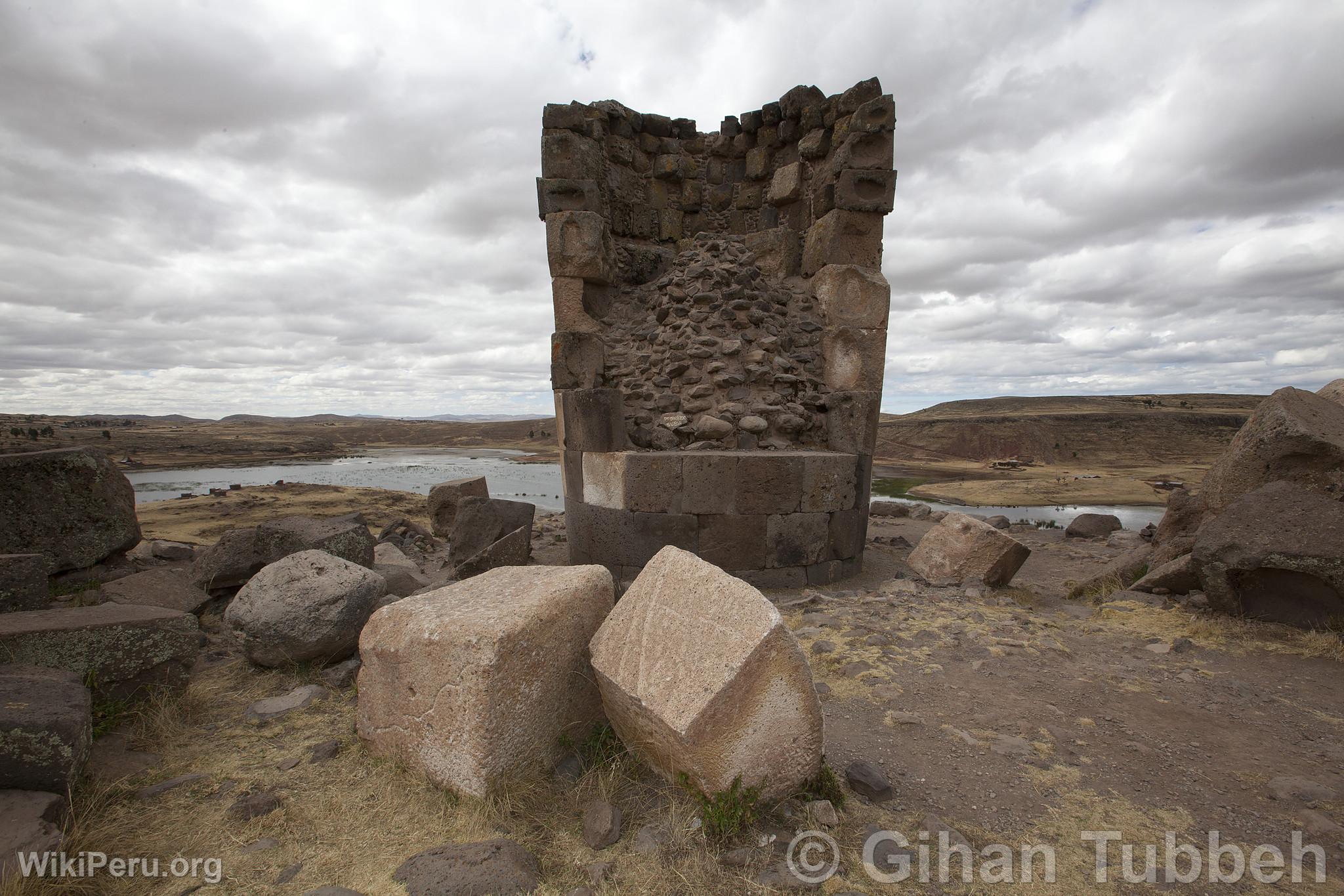 Sillustani Chullpas