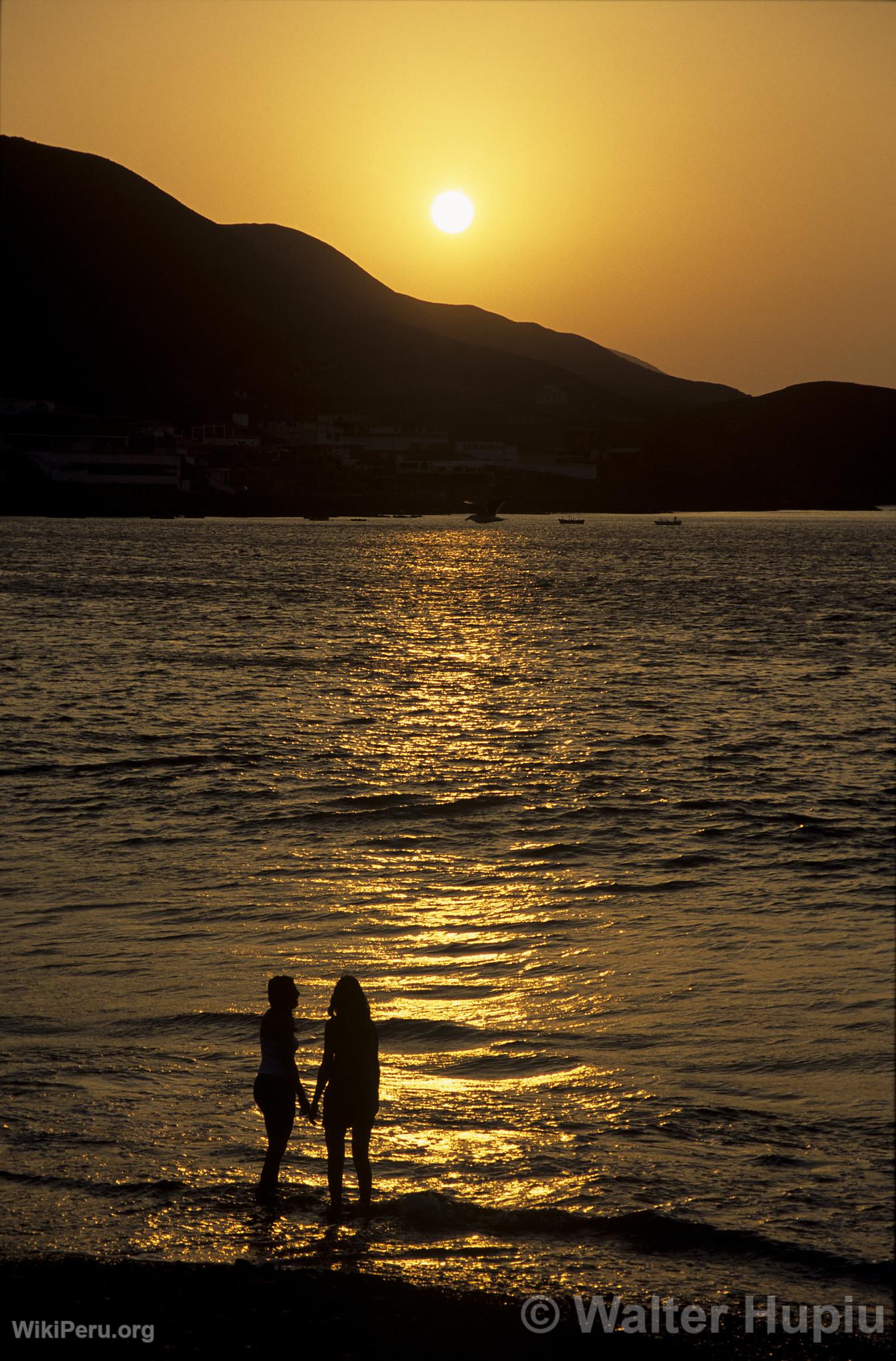 Tortugas Beach, Casma