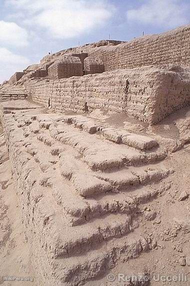 Mud City of Narihual, Catacaos