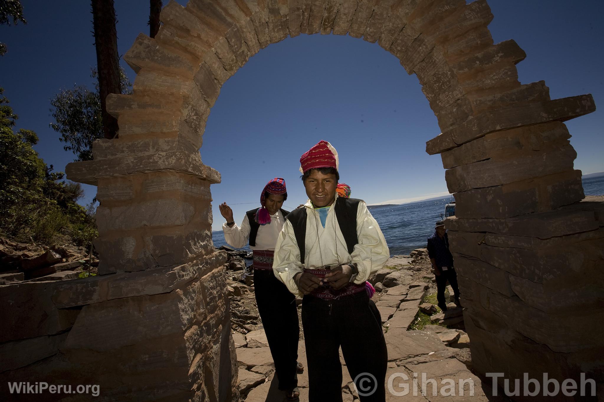 Taquile Artisans