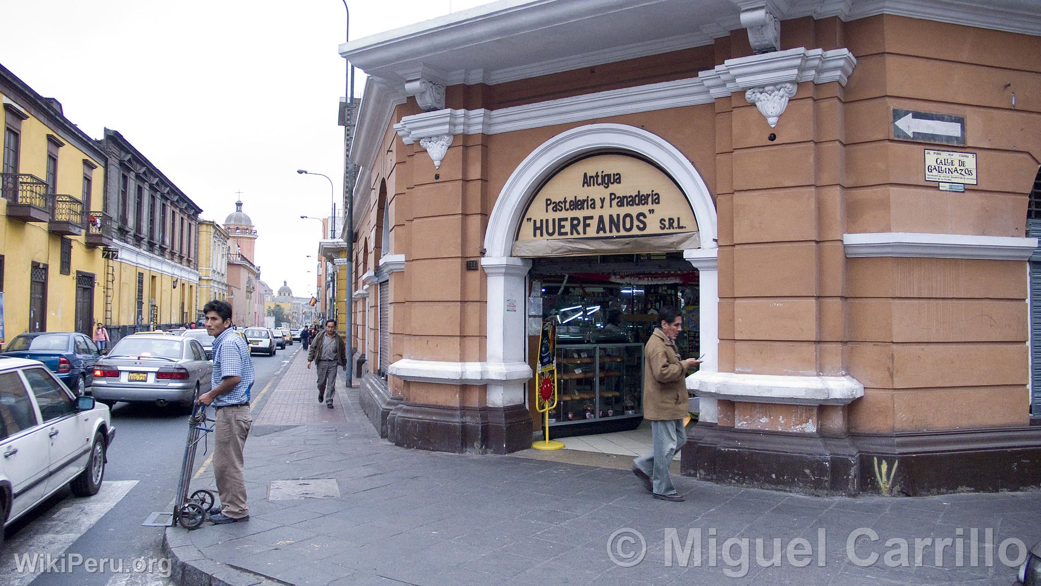 Hurfanos Bakery