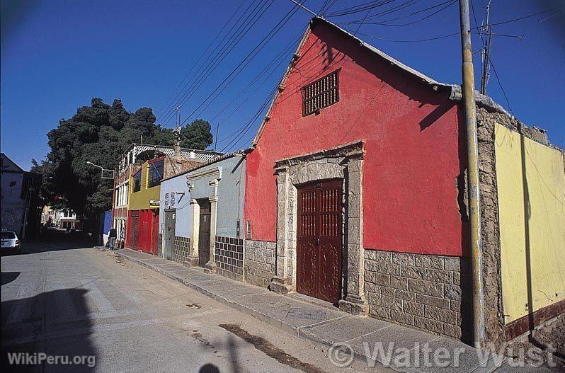 Mojinete Roofs, Moquegua