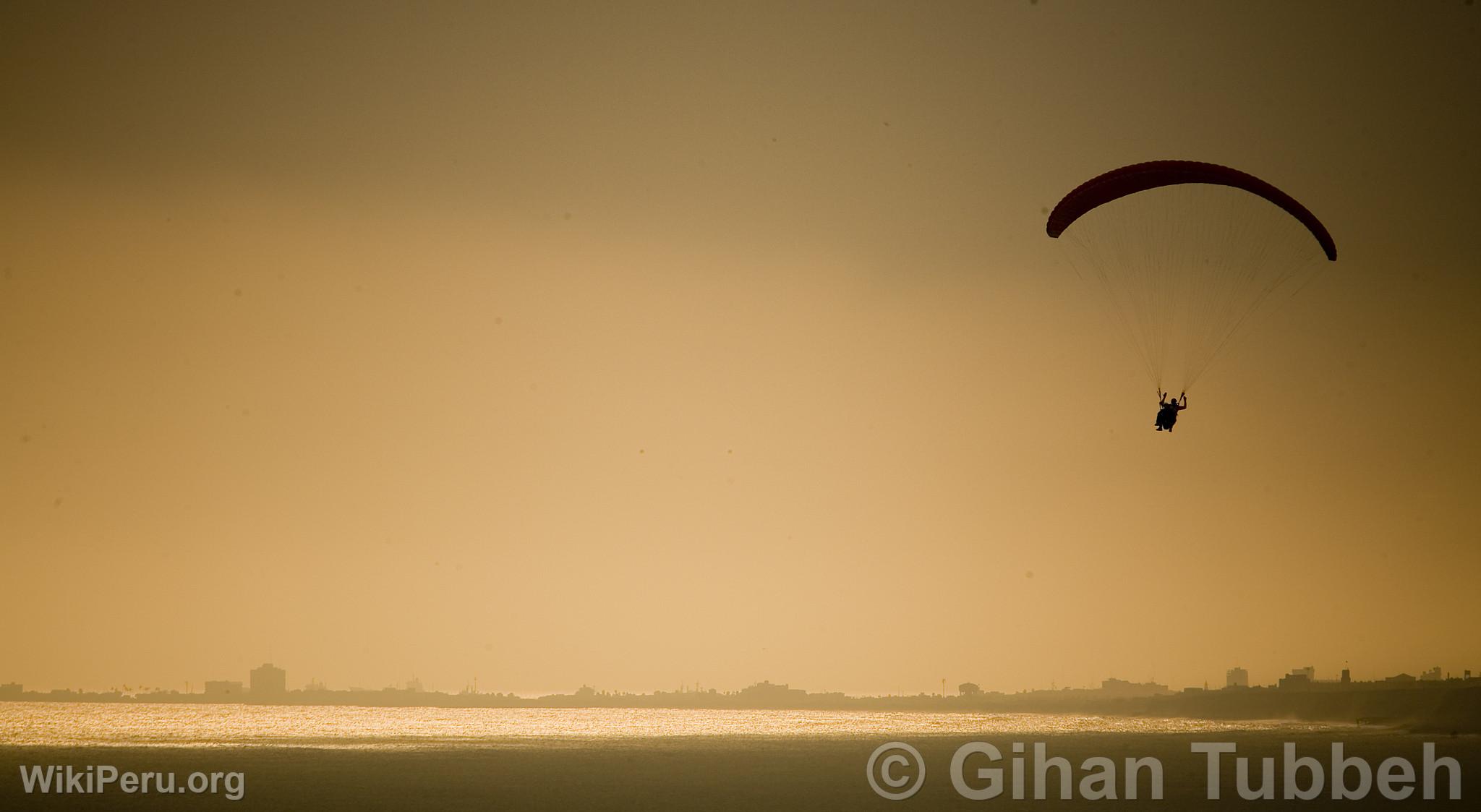 Paragliding, Lima