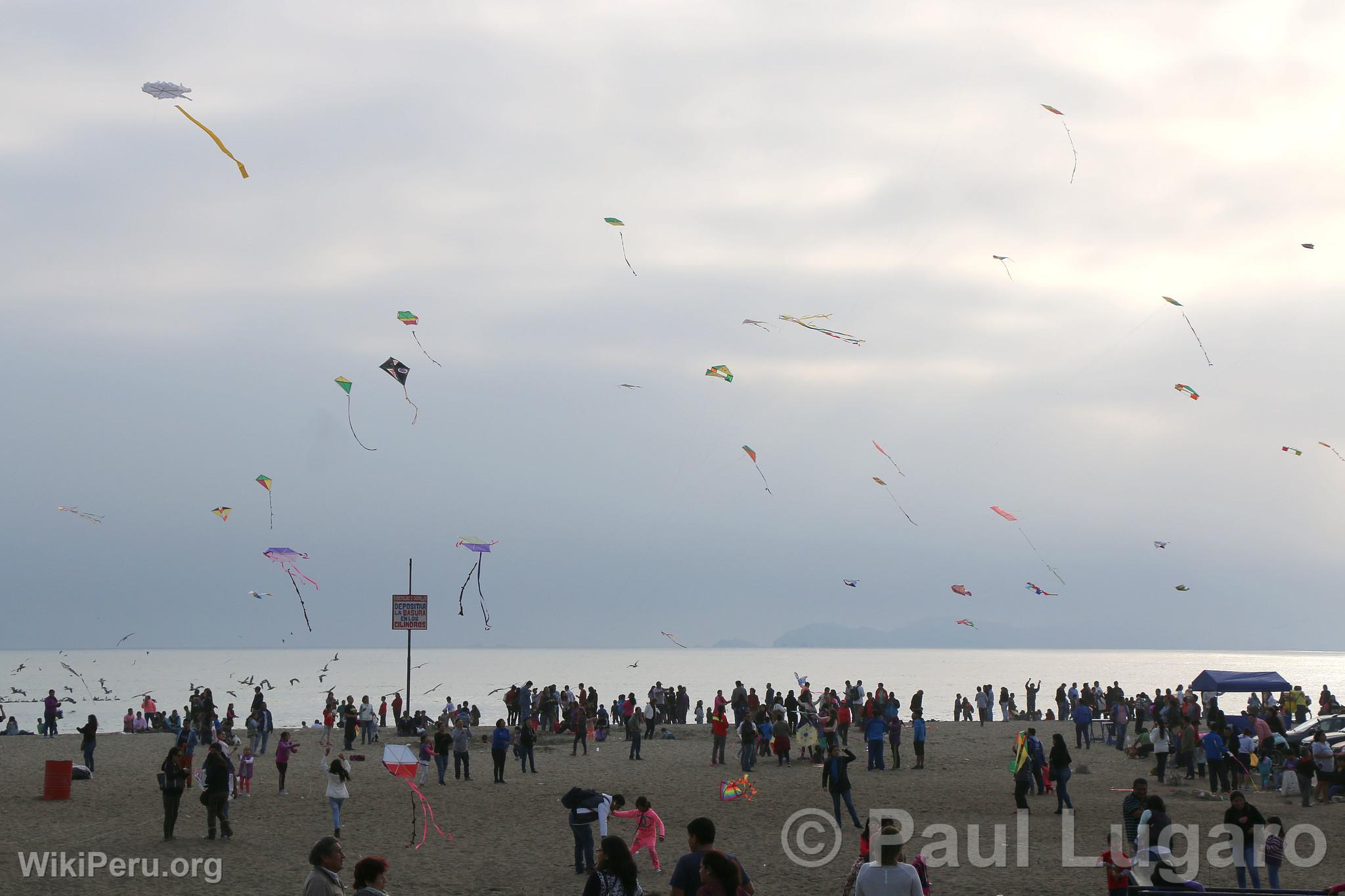 Kites in Chorrillos, Lima