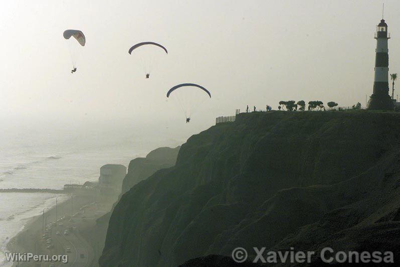 Paragliding, Lima