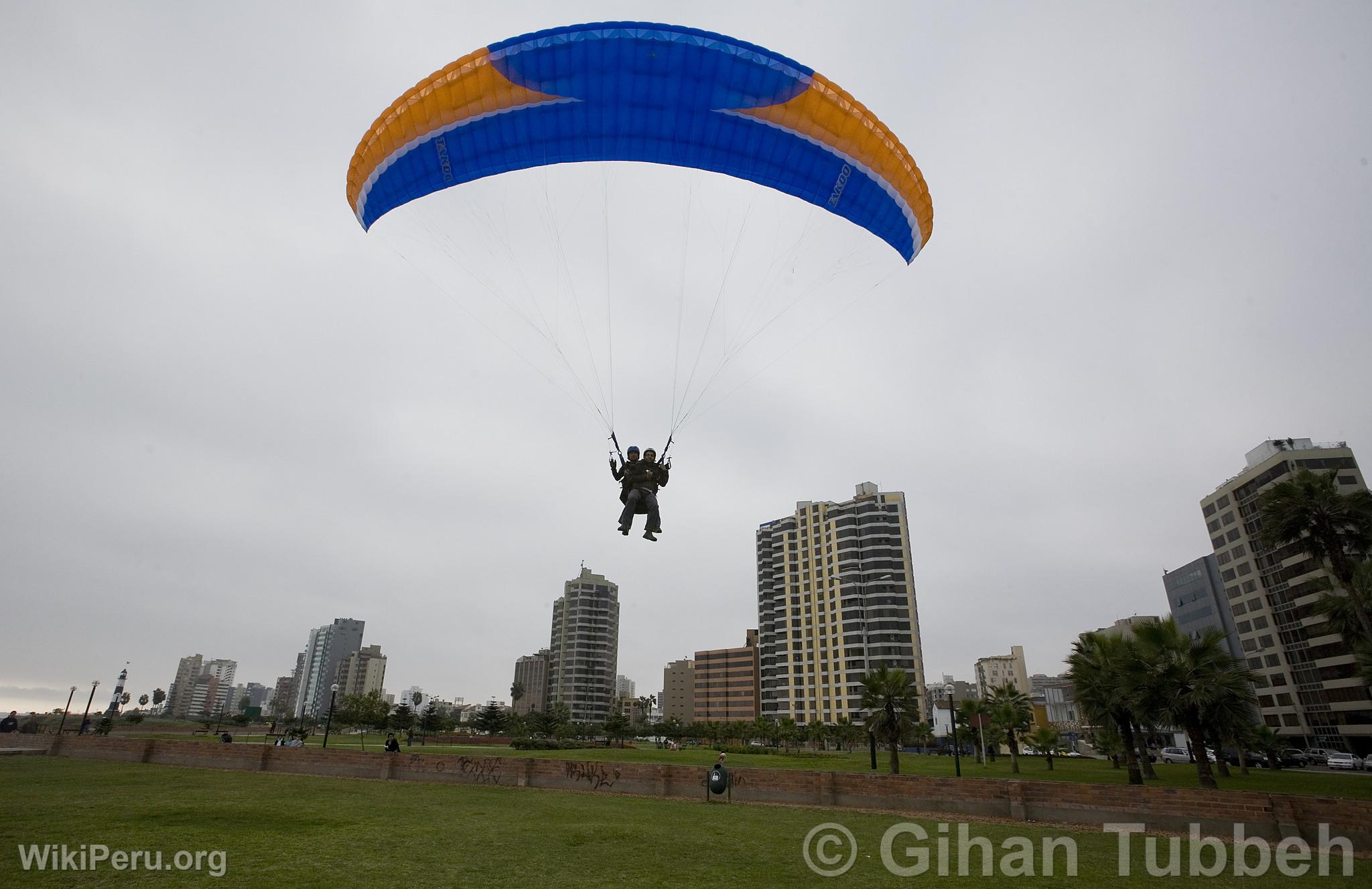 Paragliding, Lima