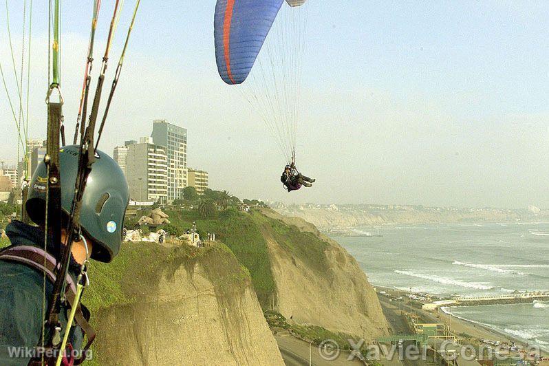 Paragliding, Lima