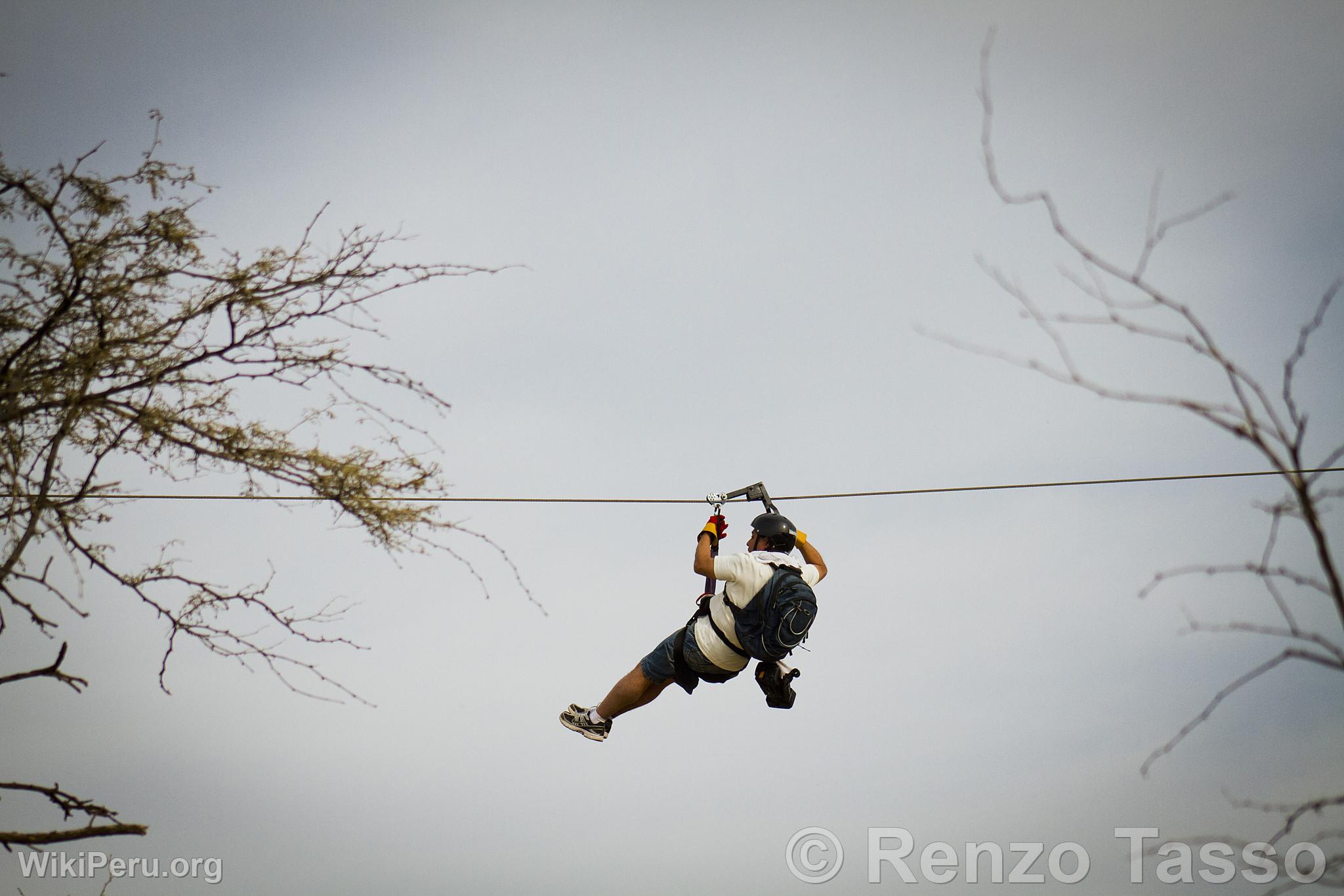 Zipline in Mncora