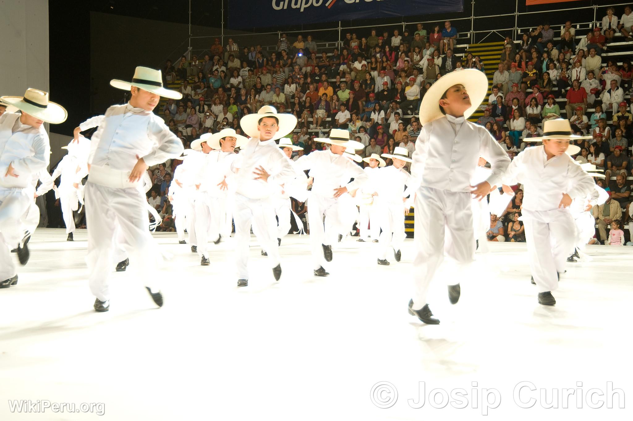 Marinera Dance Exhibition