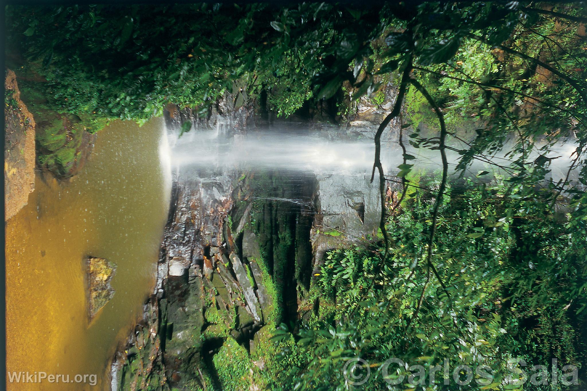 Ahuashiyacu Waterfall