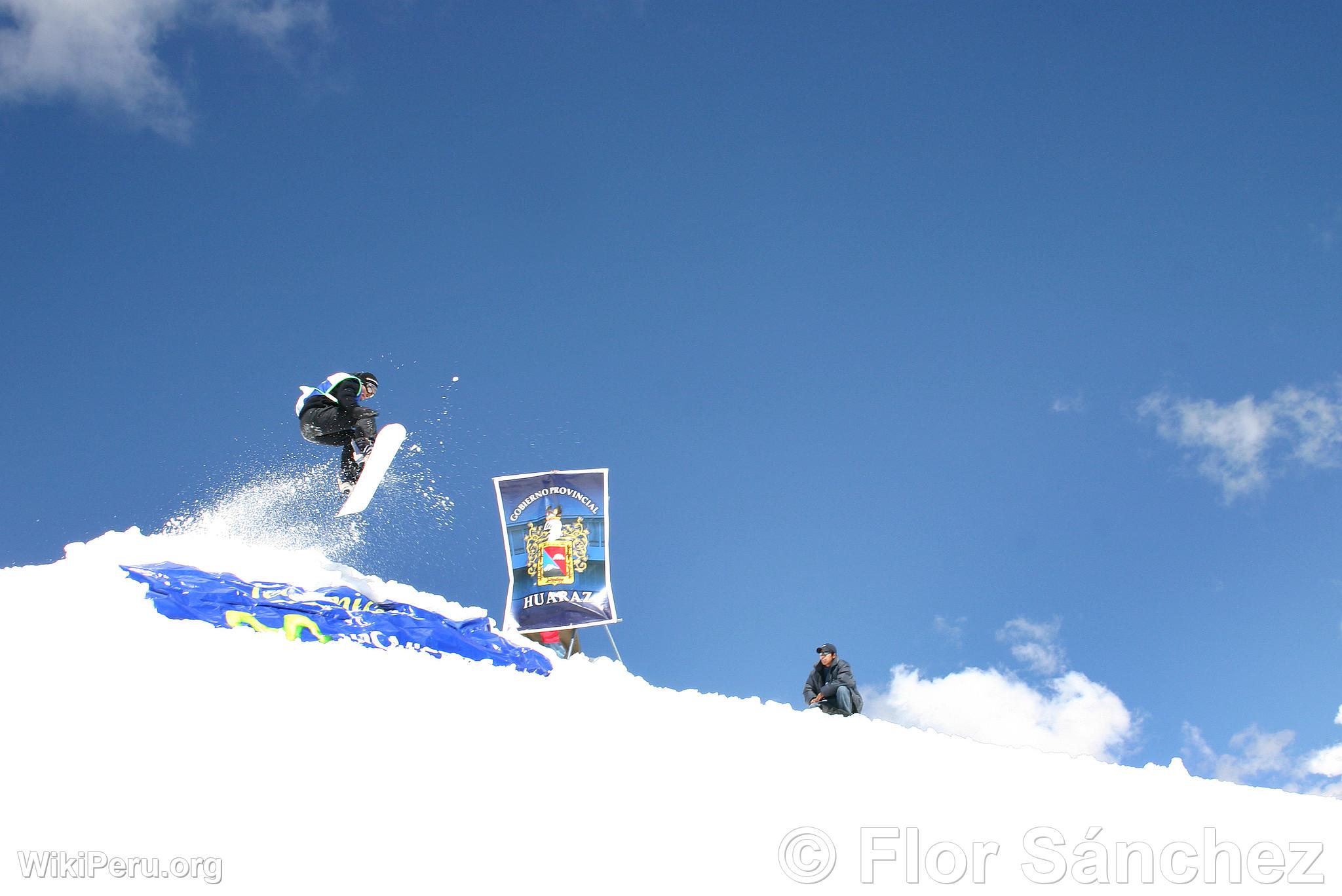 Snowboarding on Nevado Pastoruri