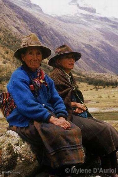 Residents of Callejn de Conchucos