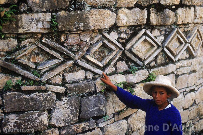 Rhombus Friezes at Kulap