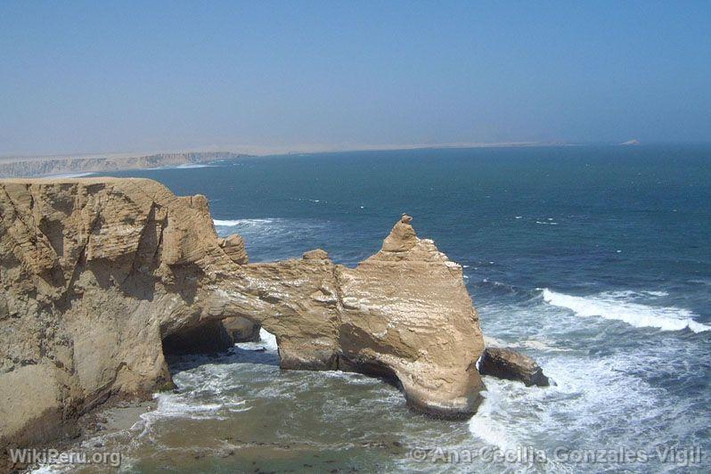 The Cathedral, Paracas