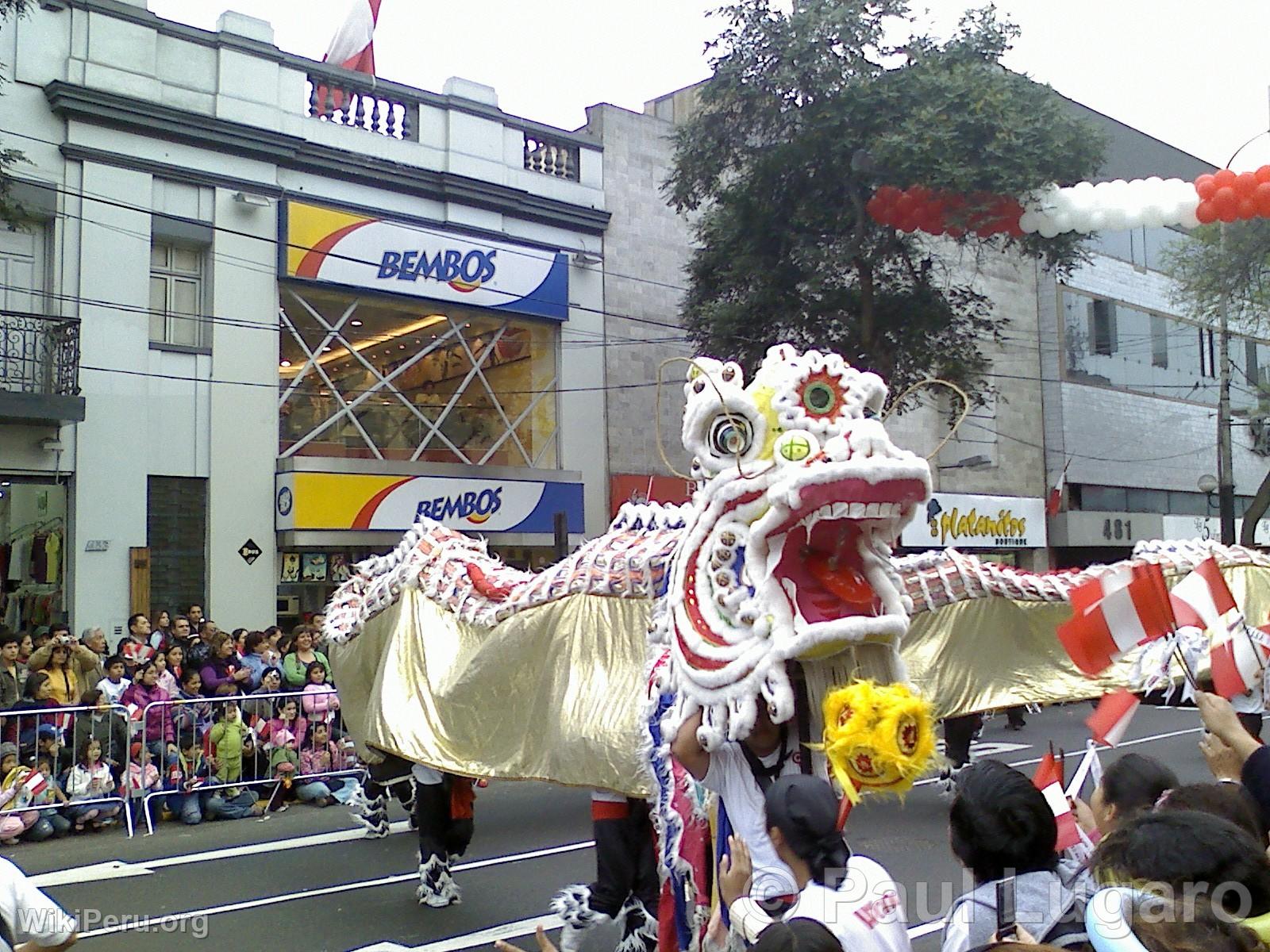 Wong Parade, Lima