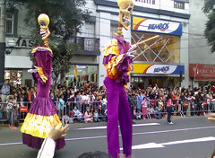 Wong Parade, Lima