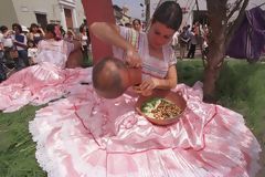 Marinera Parade, Plaza de Armas, Trujillo