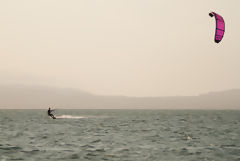 Kitesurfing in Paracas