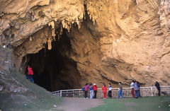 Guagapo Cave