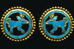 Ear Ornaments of the Lord of Sipn