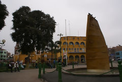 Huaral Square