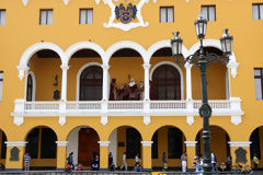 Christmas Decorations, Lima