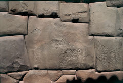 Twelve-Angle Stone, Cuzco